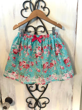 Load image into Gallery viewer, Spring Garden Skirt 6/7Y