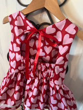 Load image into Gallery viewer, Love Top 6/8Y