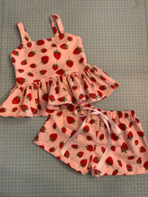 Load image into Gallery viewer, Pink Strawberry Set