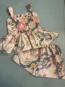 Vintage Floral 6/7Y Set