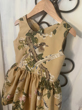 Load image into Gallery viewer, Vintage Bird 6/7Y
